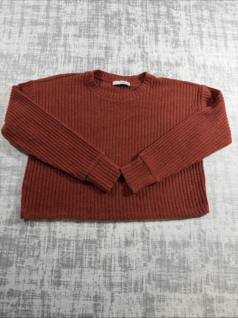 Aritzia Wilfred Free Ribbed Crewneck Cropped Knit Sweater Size XS 16x19.5